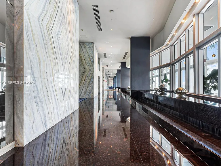 335 S Biscayne Blvd #908 — Photo 33