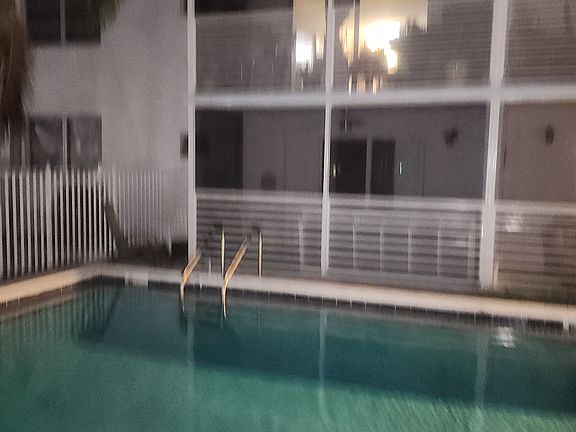 Pool behind Apt