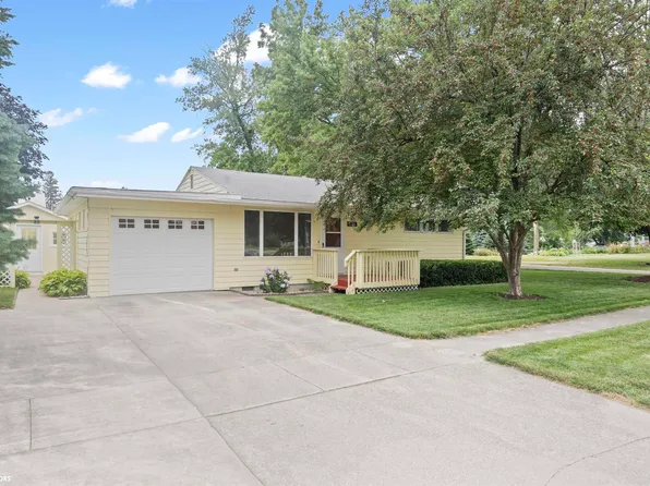 206 W Jefferson St, Montezuma, IA 50171