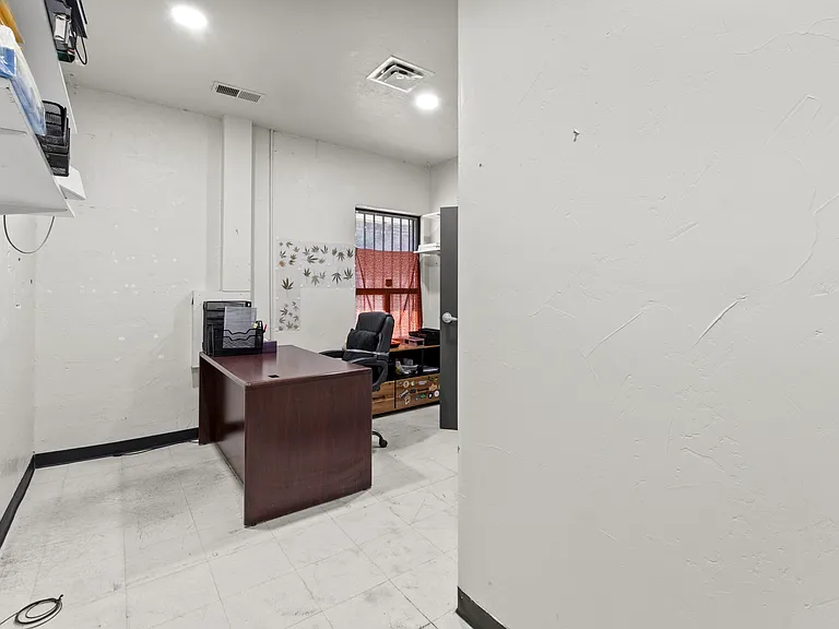360 Sudderth Dr #1 — Photo 39
