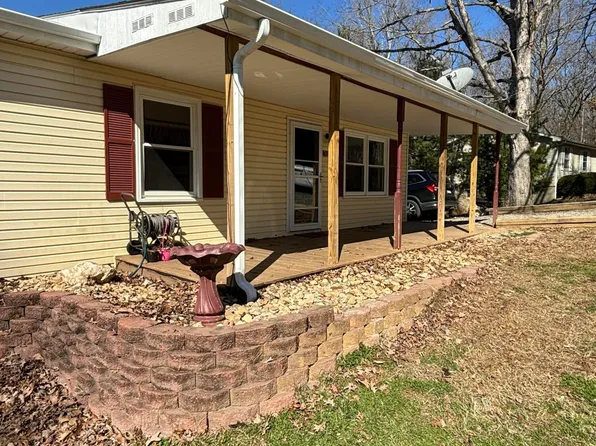 1919 Bruno Dr, Goodview, VA 24095