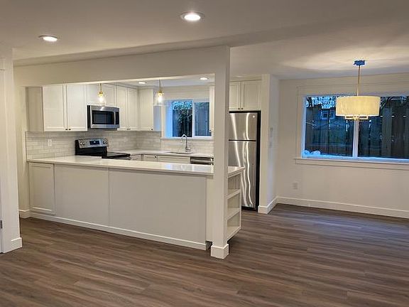 Kitchen and dining area