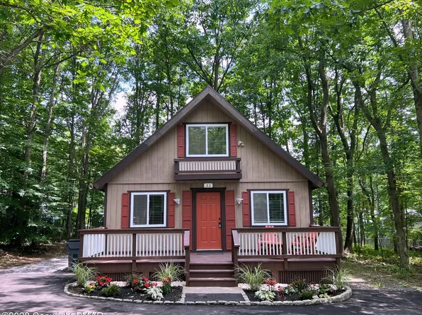 33 Heath Ln, Mount Pocono, PA 18344
