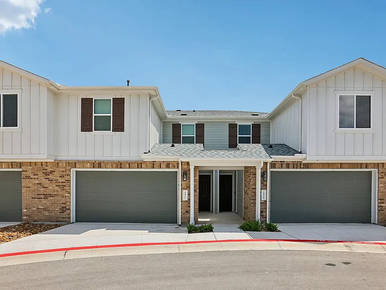 BB Living Sweetwater Crossing — Photo 31