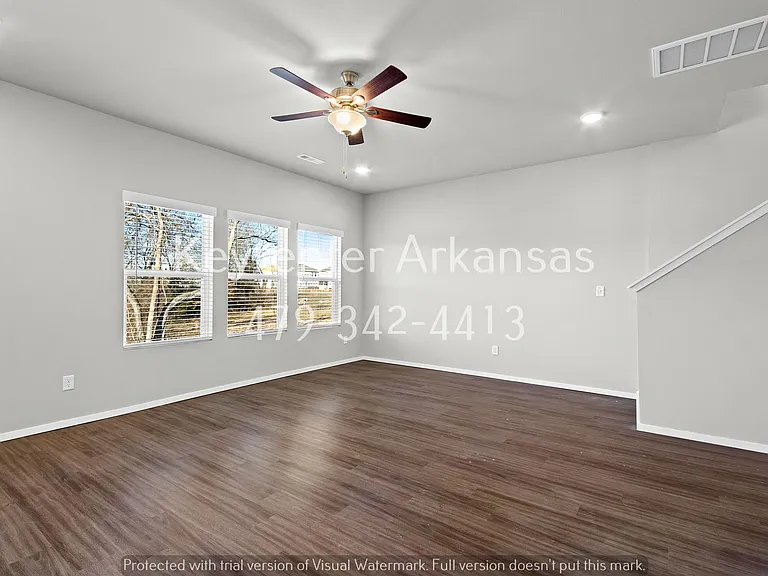 811 E Sparrow Cir — Photo 6