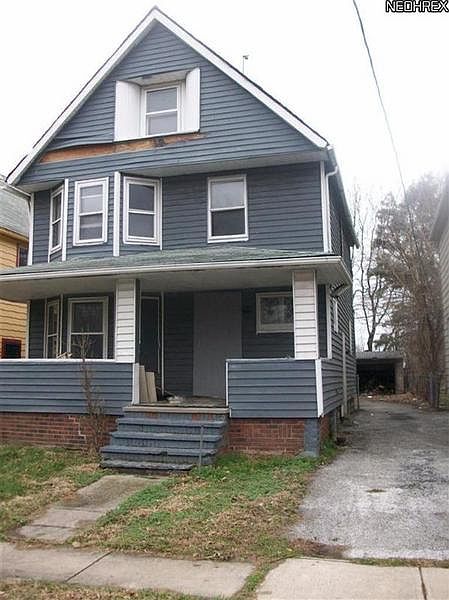 2nd image of 10117 Flora Ave