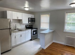 114 Chestnut St, Bridgeport, CT 06604