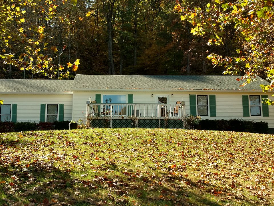 1st image of 395 Beech Valley Ct