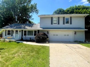 4435 Ives Dr, Newport, MI 48166