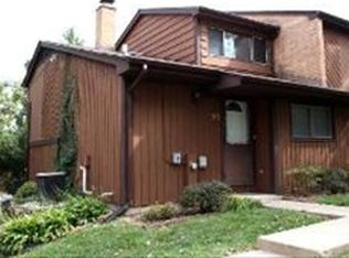 55 Mariner Ln, Fox Lake, IL 60020