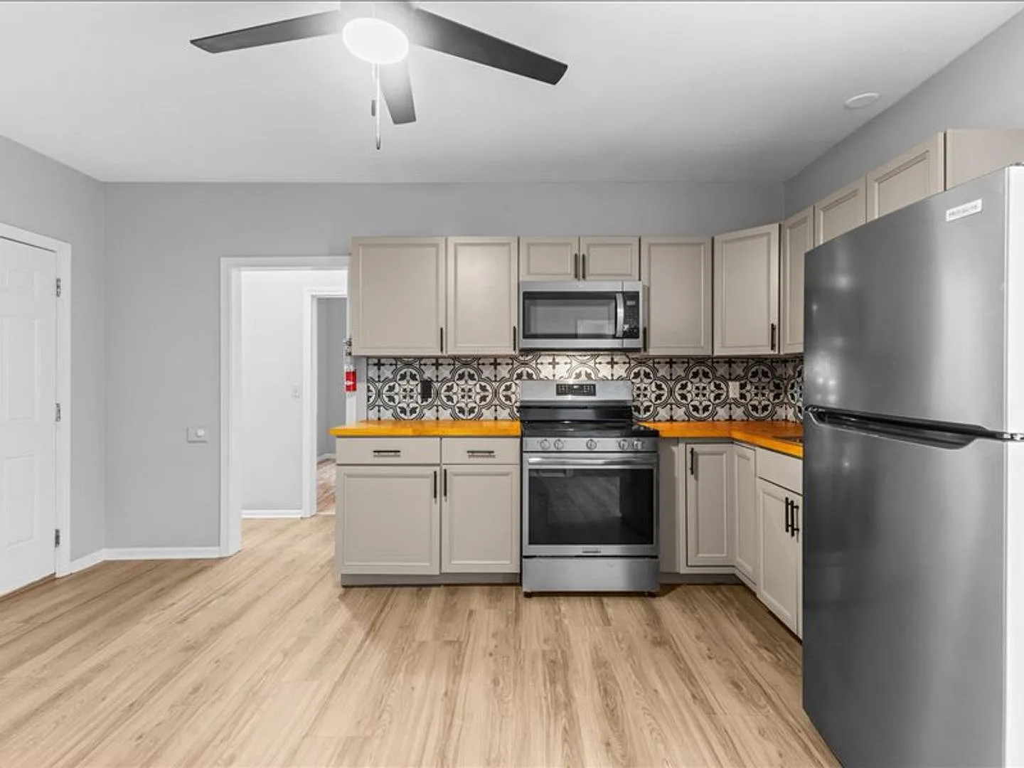158 Main Street — Photo 3