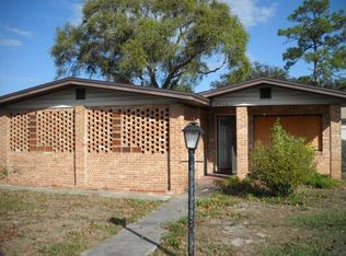 2916 Carver St, Mims, FL 32754