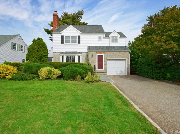 141 Garden Street, Garden City, NY 11530