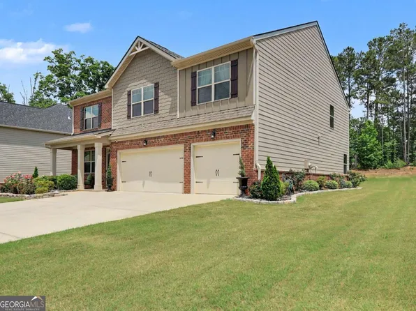 8033 Louis Dr, Locust Grove, GA 30248