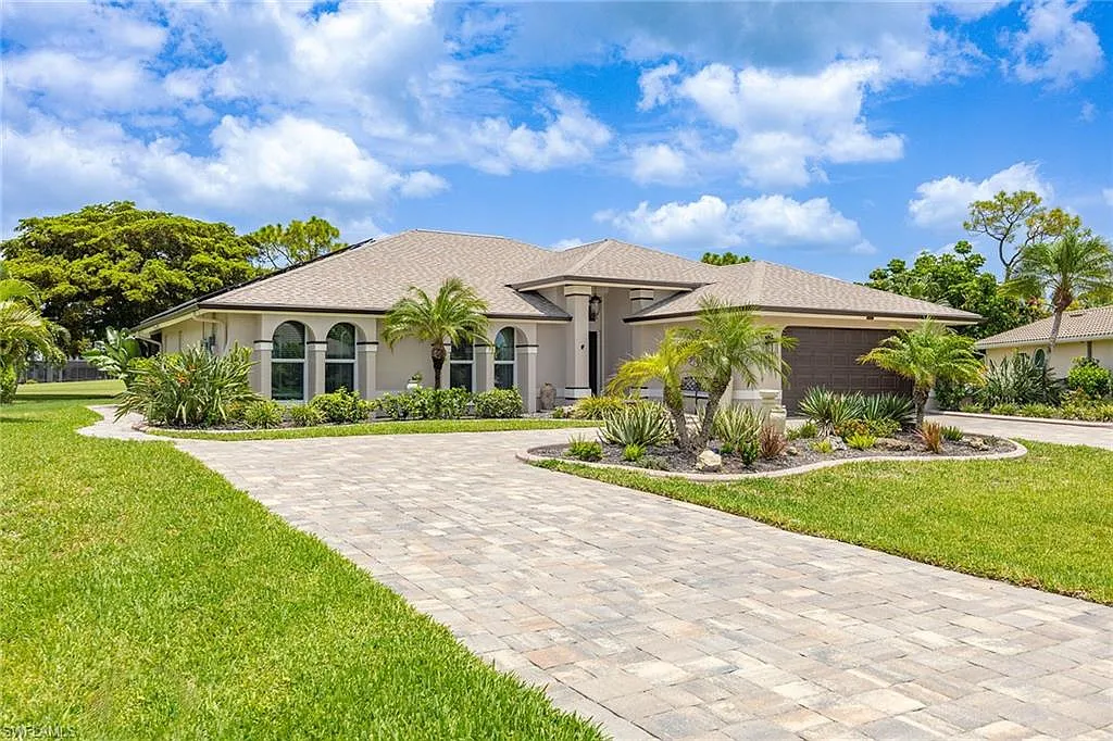 3 bed, 2.0 bath, 1809 sqft, $10,000 — Photo 1