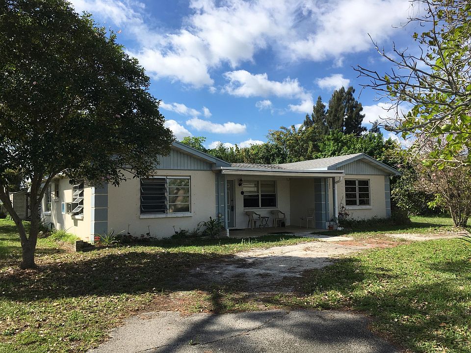 1st image of 4056 Linda Ln
