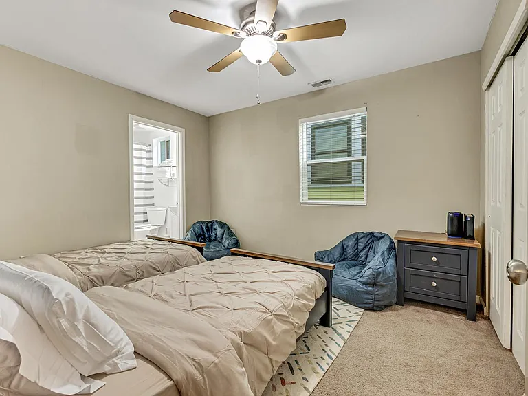 1206 Lexington Ave — Photo 4