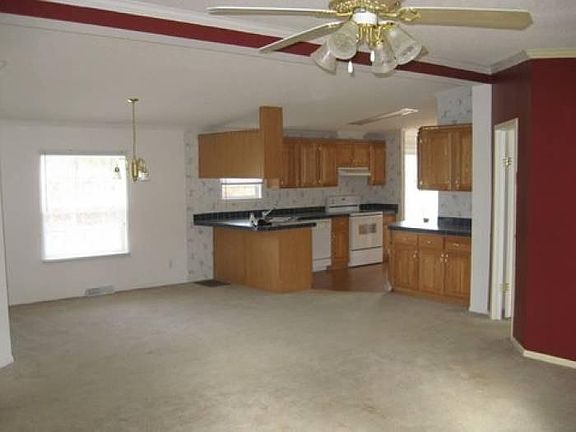 Great Room w/Dining