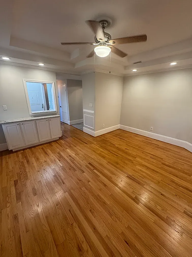 Building Photo - 1495 Newton St NW #304