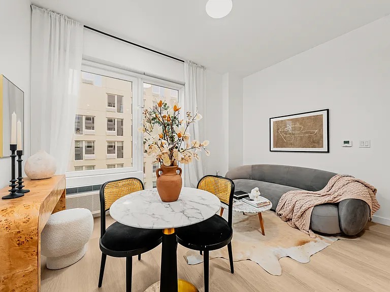 540 Atlantic Ave #607 — Photo 3