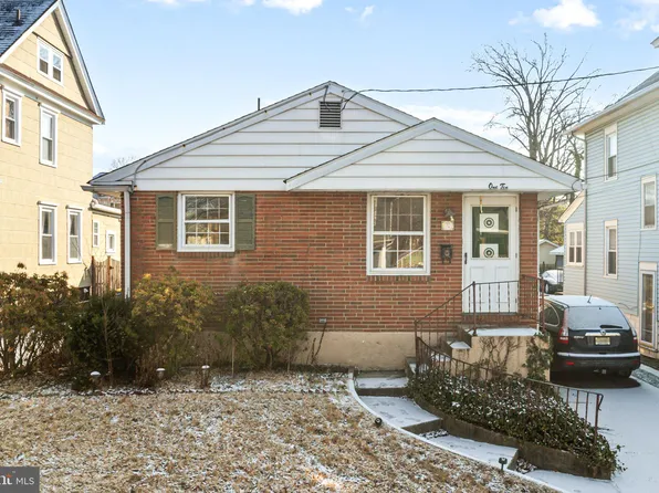 110 E Knight Ave, Collingswood, NJ 08108