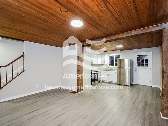 1854472_003_living_room_14298937.jpg