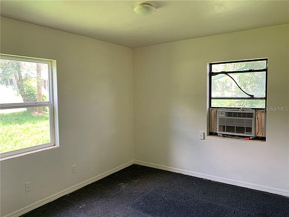 5th image of 13932 1st St