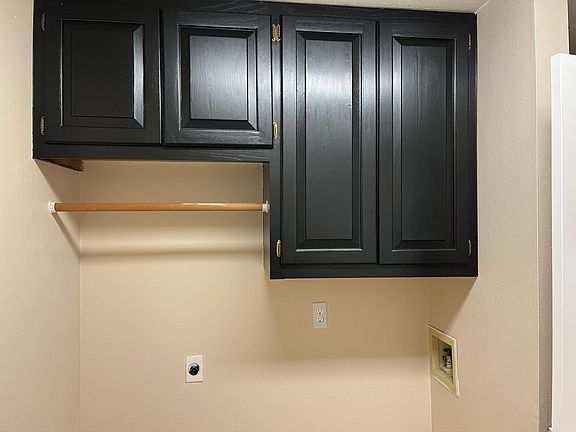 5th image of 1614 SW D St