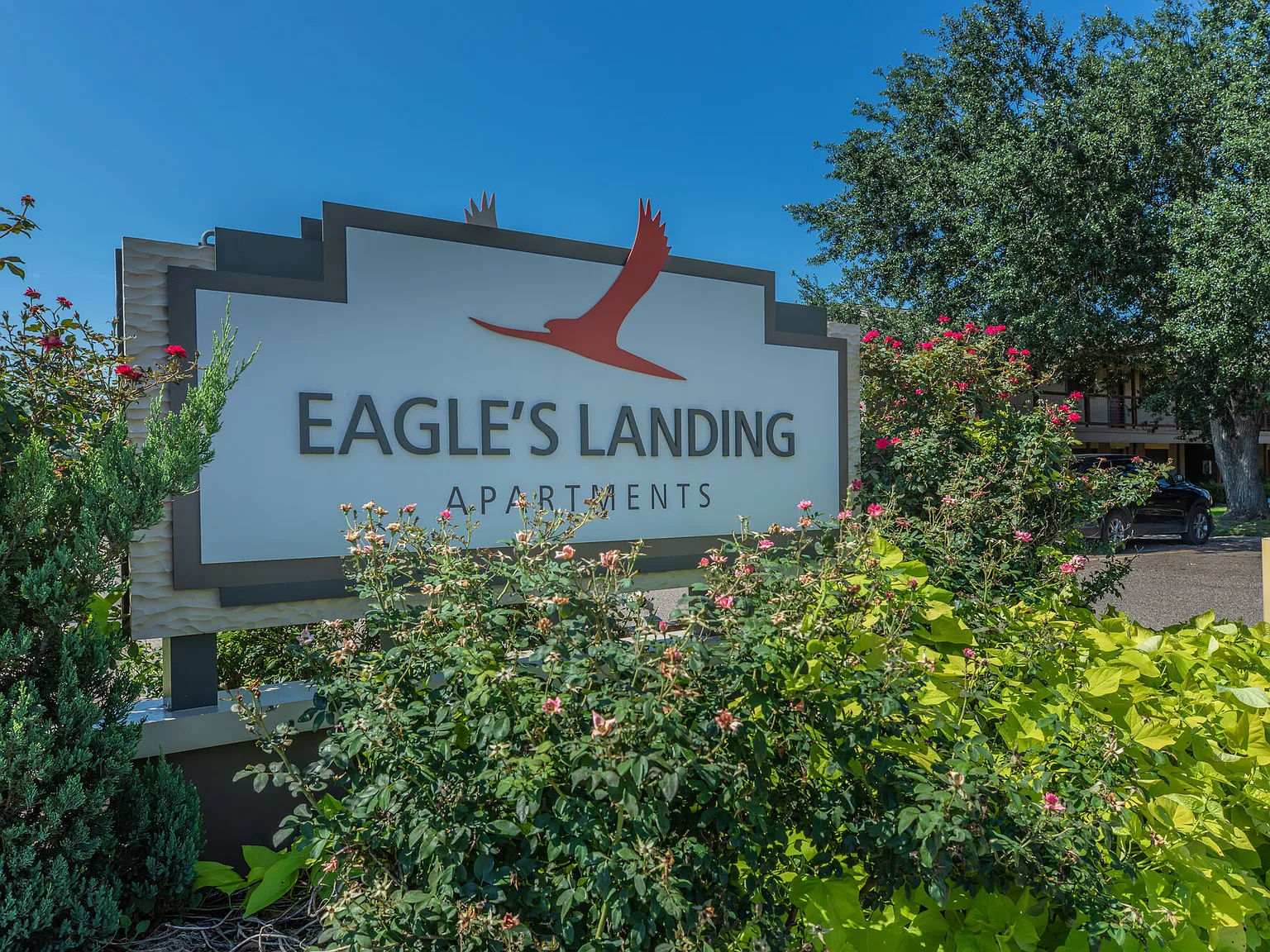 Eagles Landing — Photo 1