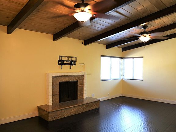 3rd image of 1220 Huntington Dr APT 3