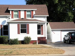 668 Illinois Ave SW, Huron, SD 57350