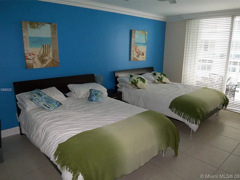 5151 Collins Ave #1030 — Photo 15