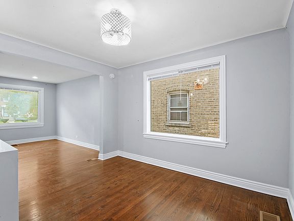 4th image of 10639 S Forest Ave