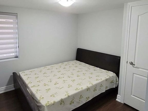 5th image of 165 Russell Creek Dr