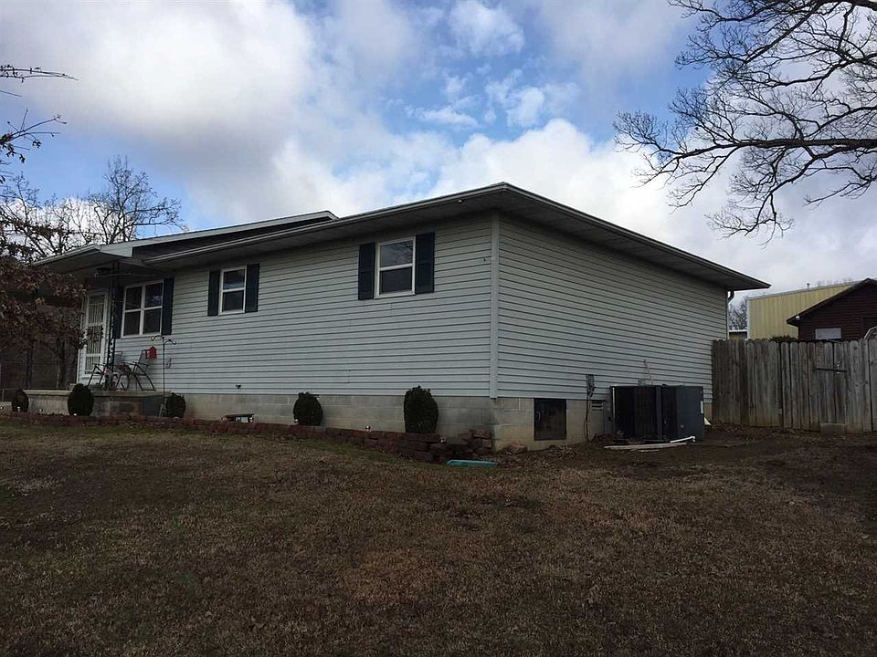 1st image of 173 Lisa Ave