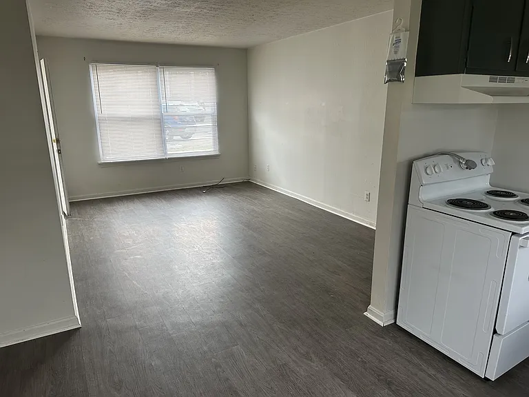 10404 Greentree Ln #2 — Photo 2