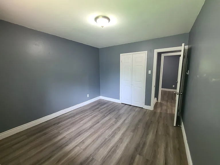 669 Victoria St #1 — Photo 13