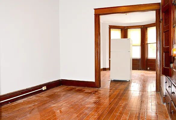 Rented by Capri Jet Realty Corp | media 21