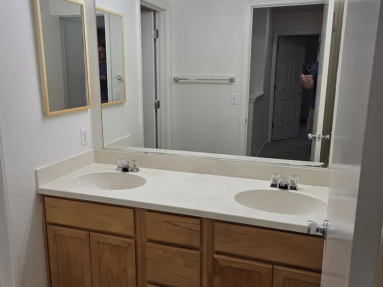 1627 Riley Ln — Photo 17
