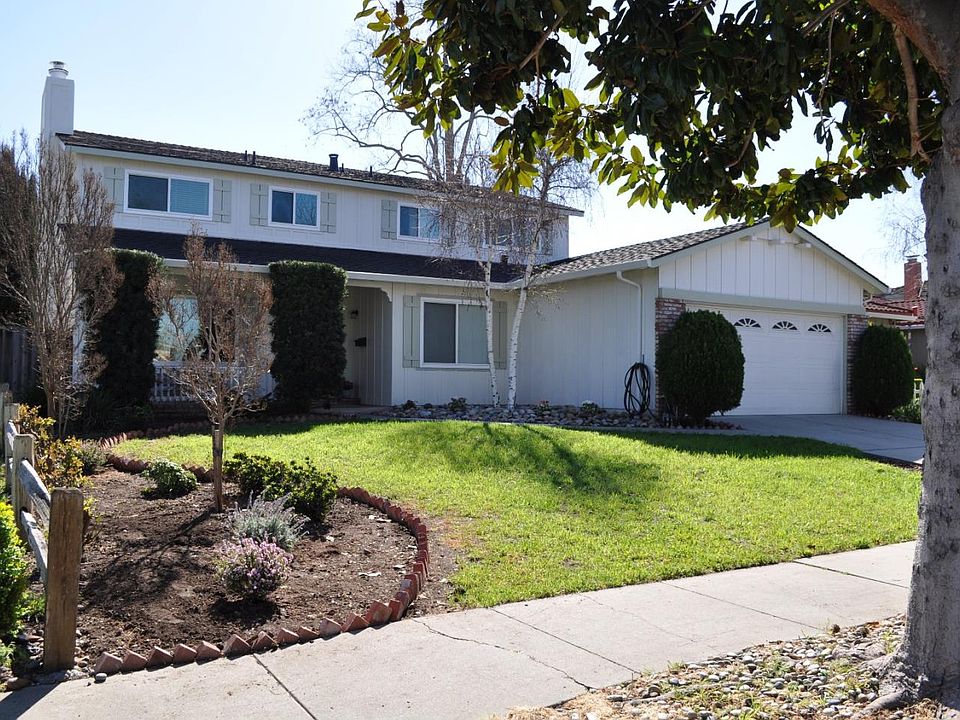 1st image of 810 Seabury Dr