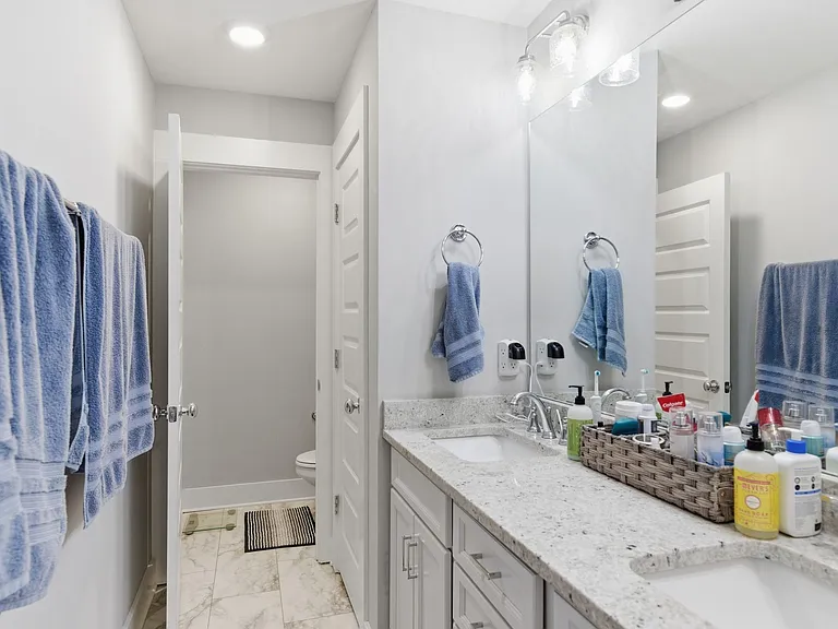 8649 Lawson Dr — Photo 25