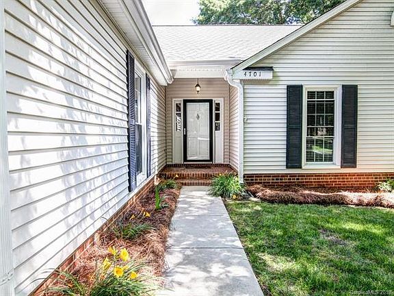 2nd image of 4701 Dawnridge Dr