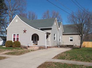 228 W Spring St, Bloomfield, IN 47424