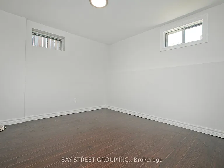 22 Taos Ct — Photo 15