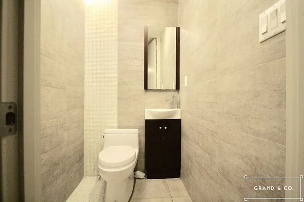 Rented by Grand & Co. | media 34