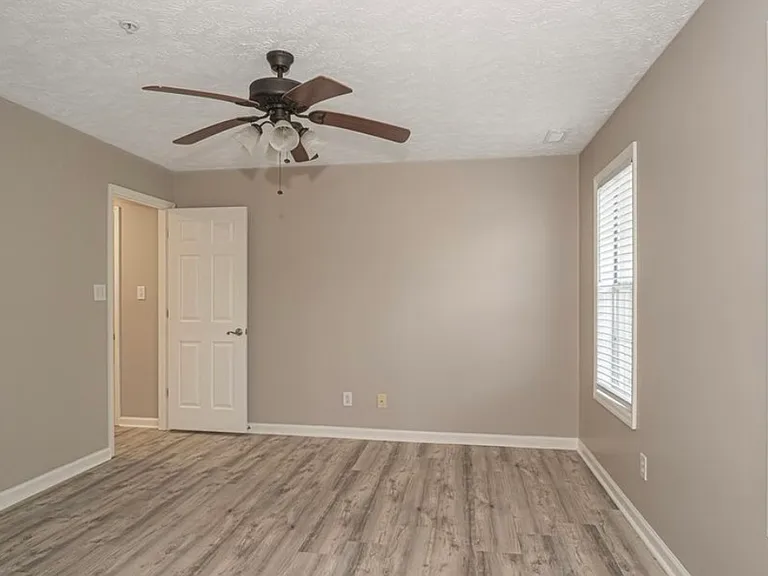 360 Bubble Creek Ct #12 — Photo 28
