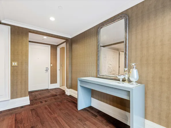 140 East 63rd Street image 16 of 18