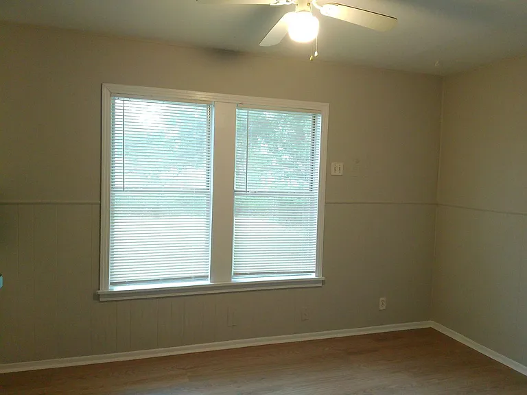 4938 Jean St — Photo 3