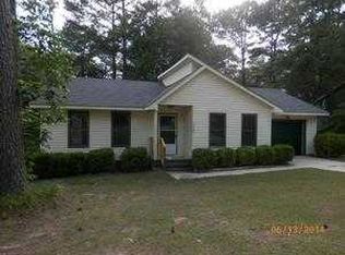 1774 Rim Rd, Fayetteville, NC 28314