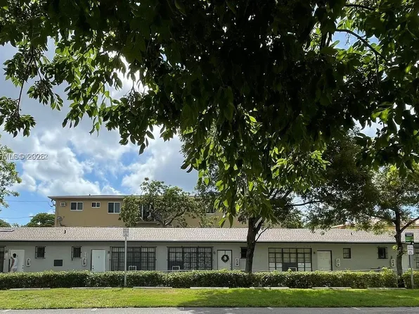 1346 NW 6th St, Miami, FL